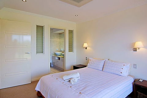 A Perfect Stay - 3 James Cook Apartments - Kempsey Accommodation 2
