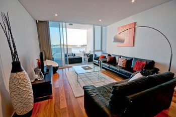 Mandurah Private Collection - Kempsey Accommodation 4
