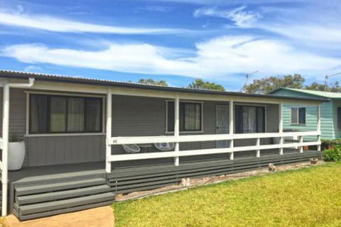 The Relax Shack At Culburra Beach Sleeps 7 - Kempsey Accommodation 0
