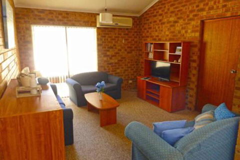 Dolphins Delight At Culburra Beach - Kempsey Accommodation 0