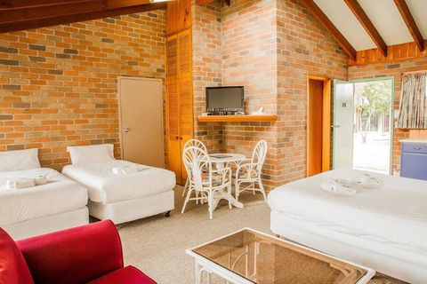 Crescent Head Resort & Conference Centre - Kempsey Accommodation 6