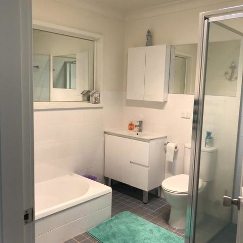 WAVES At MOLLYMOOK - Kempsey Accommodation 3