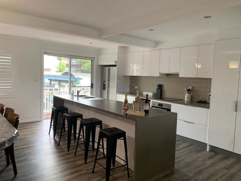 Beach & Bay Holiday House - Kempsey Accommodation 5