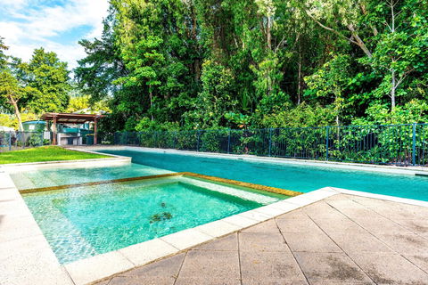 Blue Lagoon Villa B - Kempsey Accommodation 4