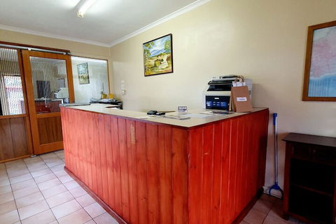 Ardeanal Motel West Wyalong - Kempsey Accommodation 3