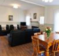 Country Gate Cottages - Kempsey Accommodation