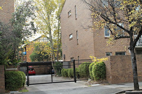 Adelaide Dresscircle Apartments Archer Street - Kempsey Accommodation 4