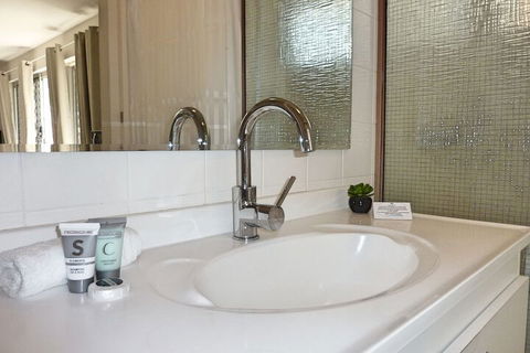 Jadran Motel & El Jays Holiday Lodge - Kempsey Accommodation 7