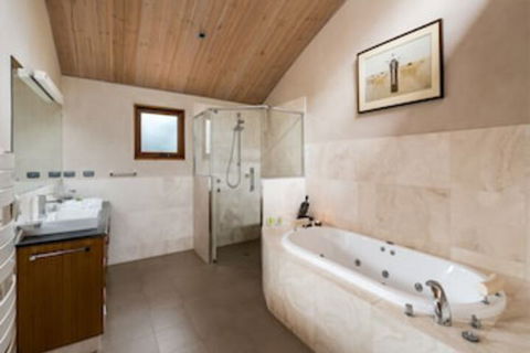 Aiyana Retreat - Kempsey Accommodation 0