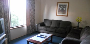 Summer's Rest Units - Kempsey Accommodation 1