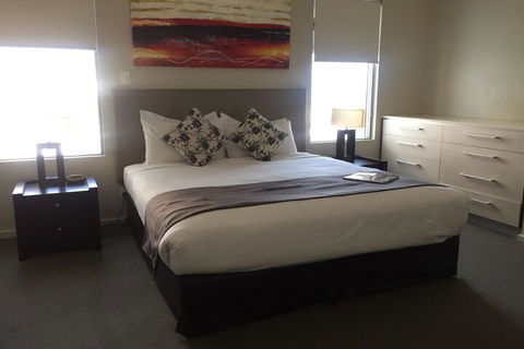 One30 Esplanade Serviced Apartments - Kempsey Accommodation 1