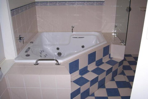 MacDonnell House Naracoorte - Kempsey Accommodation 5