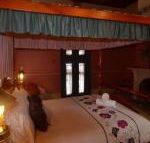 Bordello Hotel Bar  Spa - Kempsey Accommodation
