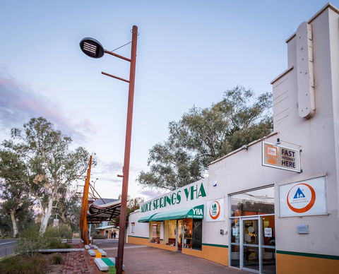 Alice Springs YHA - Hostel - Kempsey Accommodation 0