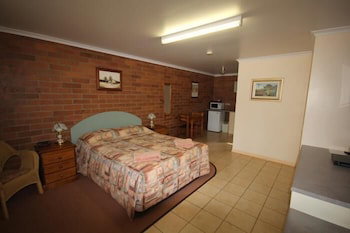 Rubyvale Motel & Holiday Units - Kempsey Accommodation 4