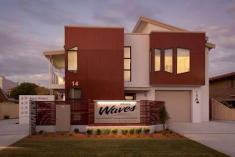 Albany Waves - Kempsey Accommodation 0