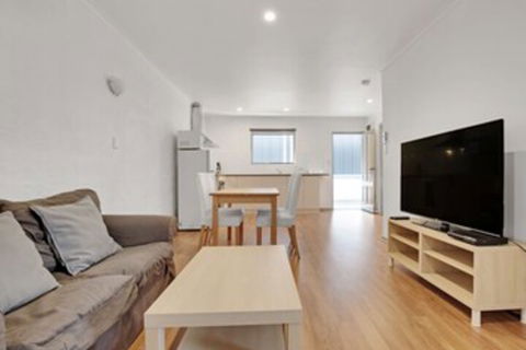 Adelaide Holiday Homes - Kempsey Accommodation 0