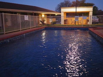 Jacaranda Motel & Holiday Units - Kempsey Accommodation 2