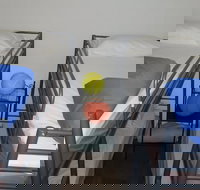 The Black Sparrow - Kempsey Accommodation