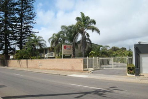 Como Apartments - Geraldton - Kempsey Accommodation 0