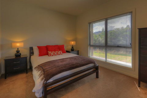 Fairwinds - Essentially Tas - Kempsey Accommodation 2