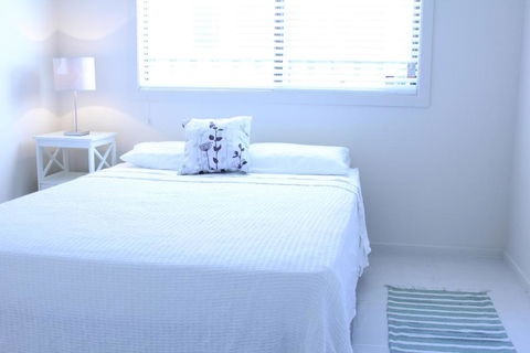 Ocean Beach Cottage - Kempsey Accommodation 3