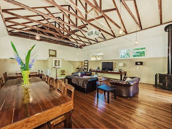 Tuck Inn Yarra Valley - Kempsey Accommodation 0