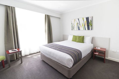 Abode Narrabundah - Kempsey Accommodation 5