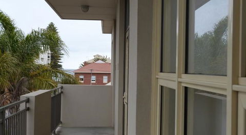 Glenelg Holiday Apartments- Corfu - Kempsey Accommodation 1