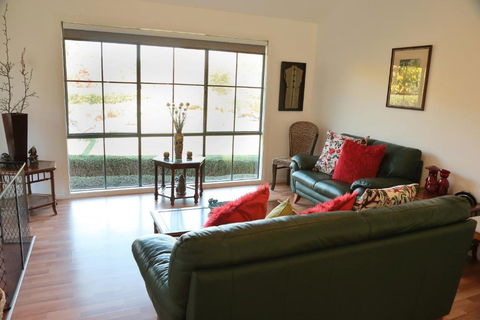 Home Farm Healesville - Kempsey Accommodation 4