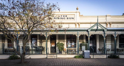 The Rising Sun Hotel - Kempsey Accommodation 2