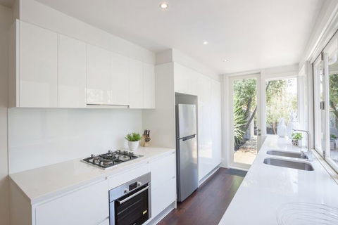 BOUTIQUE STAYS - South Yarra Lane - Kempsey Accommodation 3