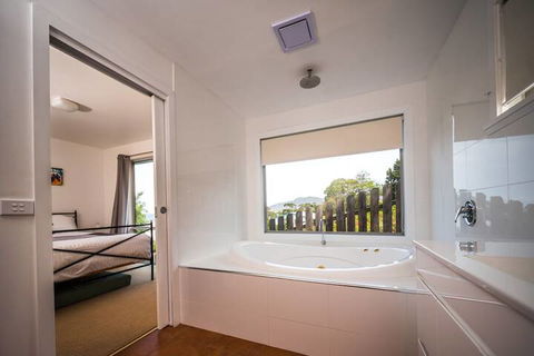 Suntrap Cove Bicheno - Kempsey Accommodation 3