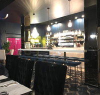Mr  Co Winebar - Kempsey Accommodation