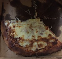 Walnut Woodfired Pizzas - Kempsey Accommodation