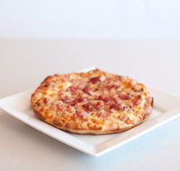 Alberto's Pizza Warragul - Kempsey Accommodation