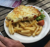 Brownz Courtyard Cafe - Kempsey Accommodation