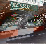 Anna  Sam Pizzeria Restaurant - Kempsey Accommodation