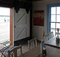 The Wharf Local - Kempsey Accommodation