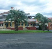 Coach House Inn - Kempsey Accommodation