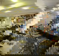 Restaurant  Bar 203 - Kempsey Accommodation