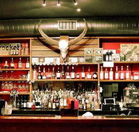 Tin Cat Cafe Restaurant and Gallery - Kempsey Accommodation