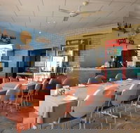 Golden Ponds Bar Restaurant  Function Centre - Kempsey Accommodation