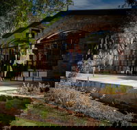 Henschke - Kempsey Accommodation