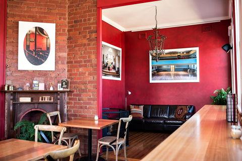 Tellers Swansea - Kempsey Accommodation 1