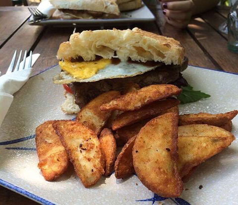 Elm Haus Cafe - Kempsey Accommodation 0