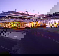 Jens Town Hall Hotel - Kempsey Accommodation