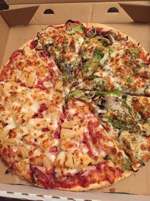 Johnny Boys Pizza - Mentone - Kempsey Accommodation 0