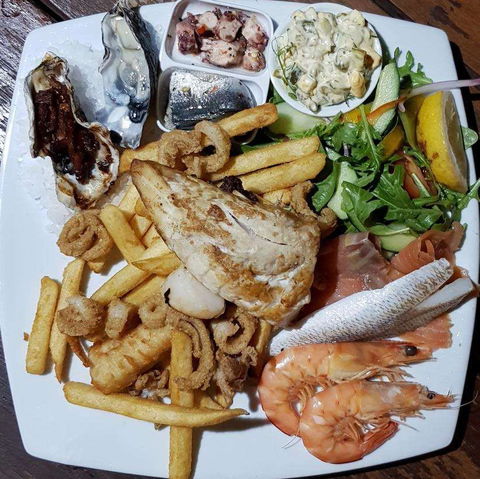 Boughshed Restaurant - Kempsey Accommodation 0