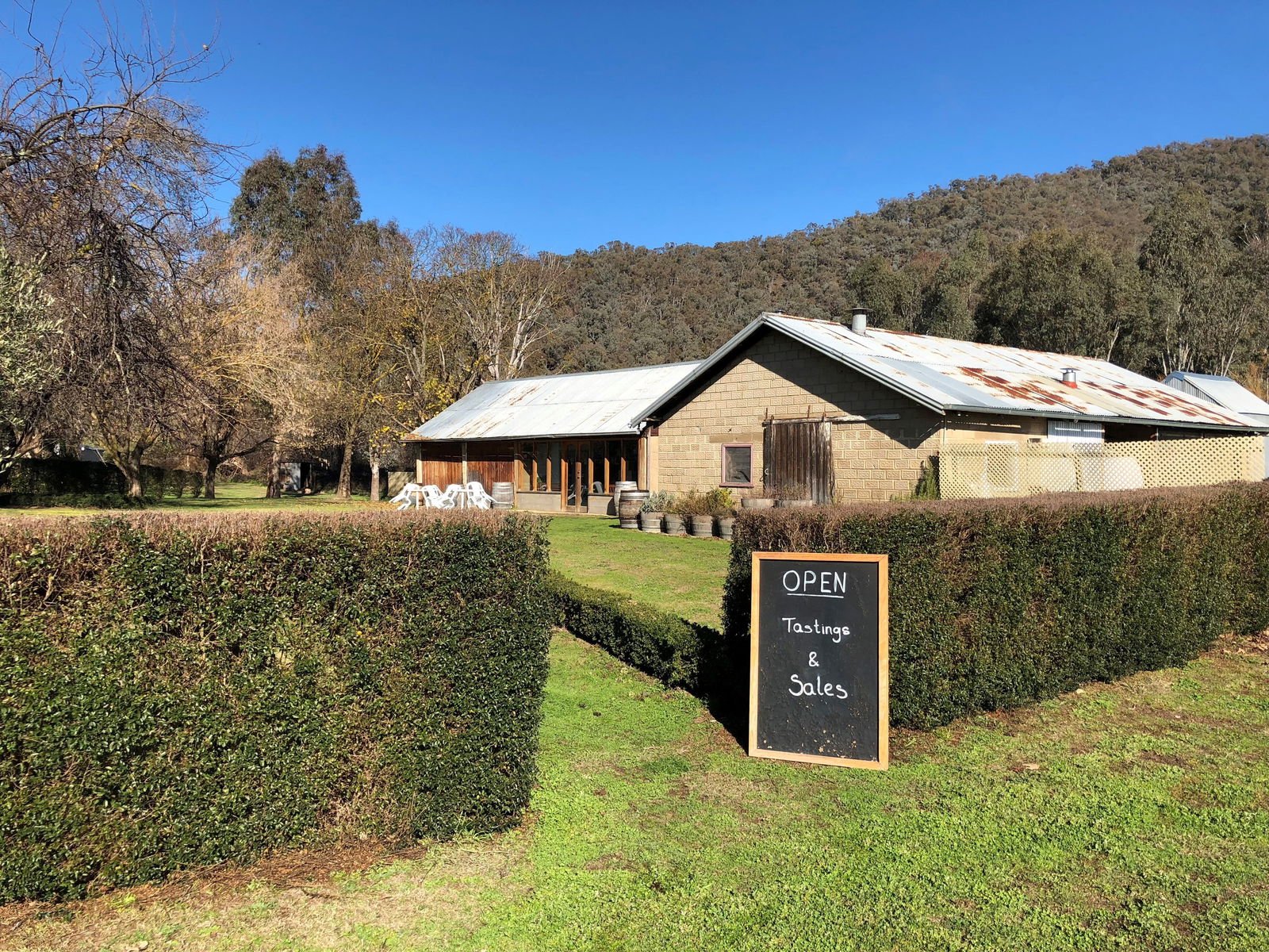Edi VIC Kempsey Accommodation